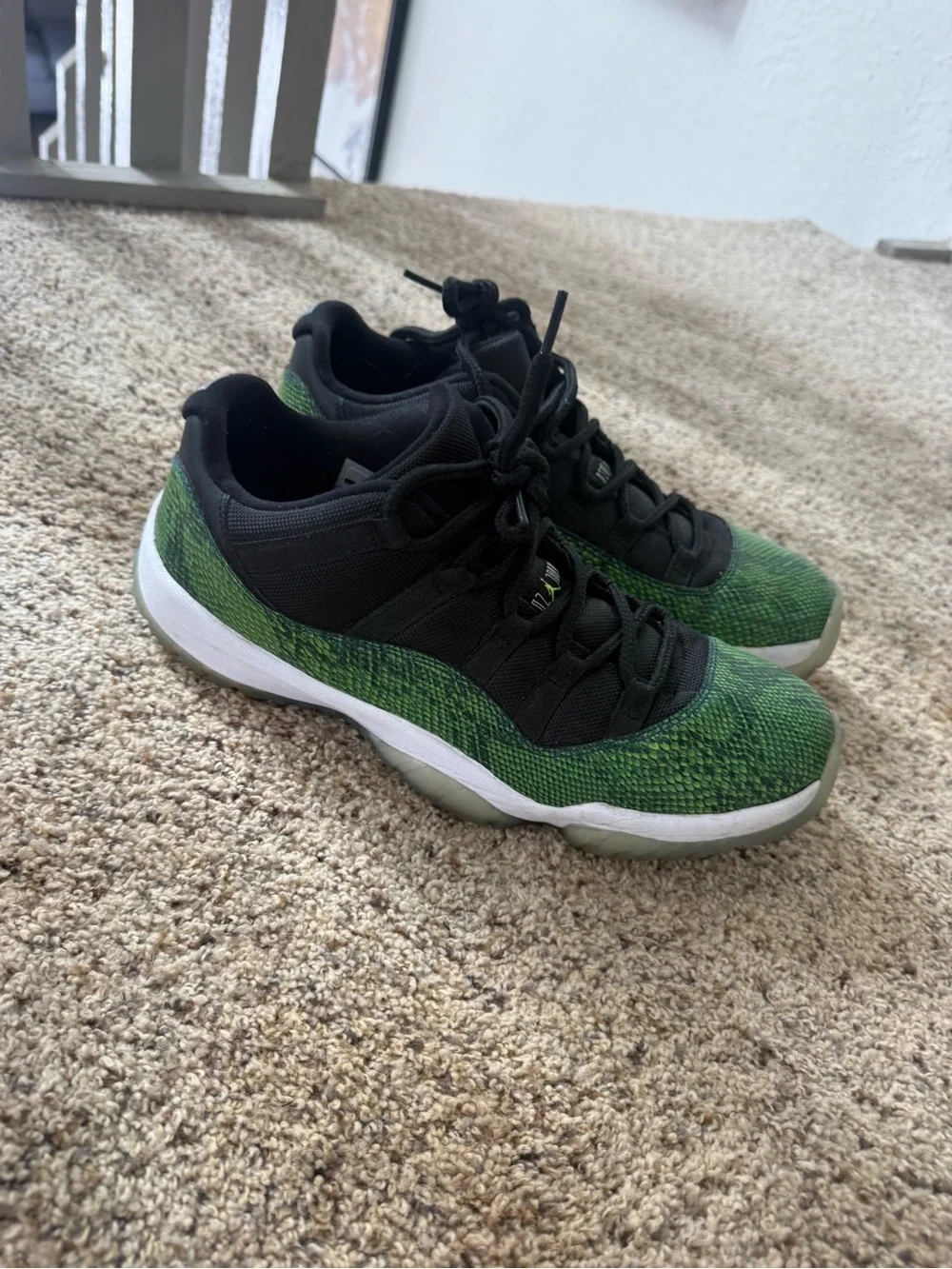 Jordan Greene and Black Low-Top Athletic Shoes